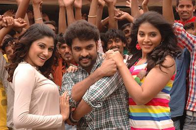 Kalakalappu Booking Opens Today